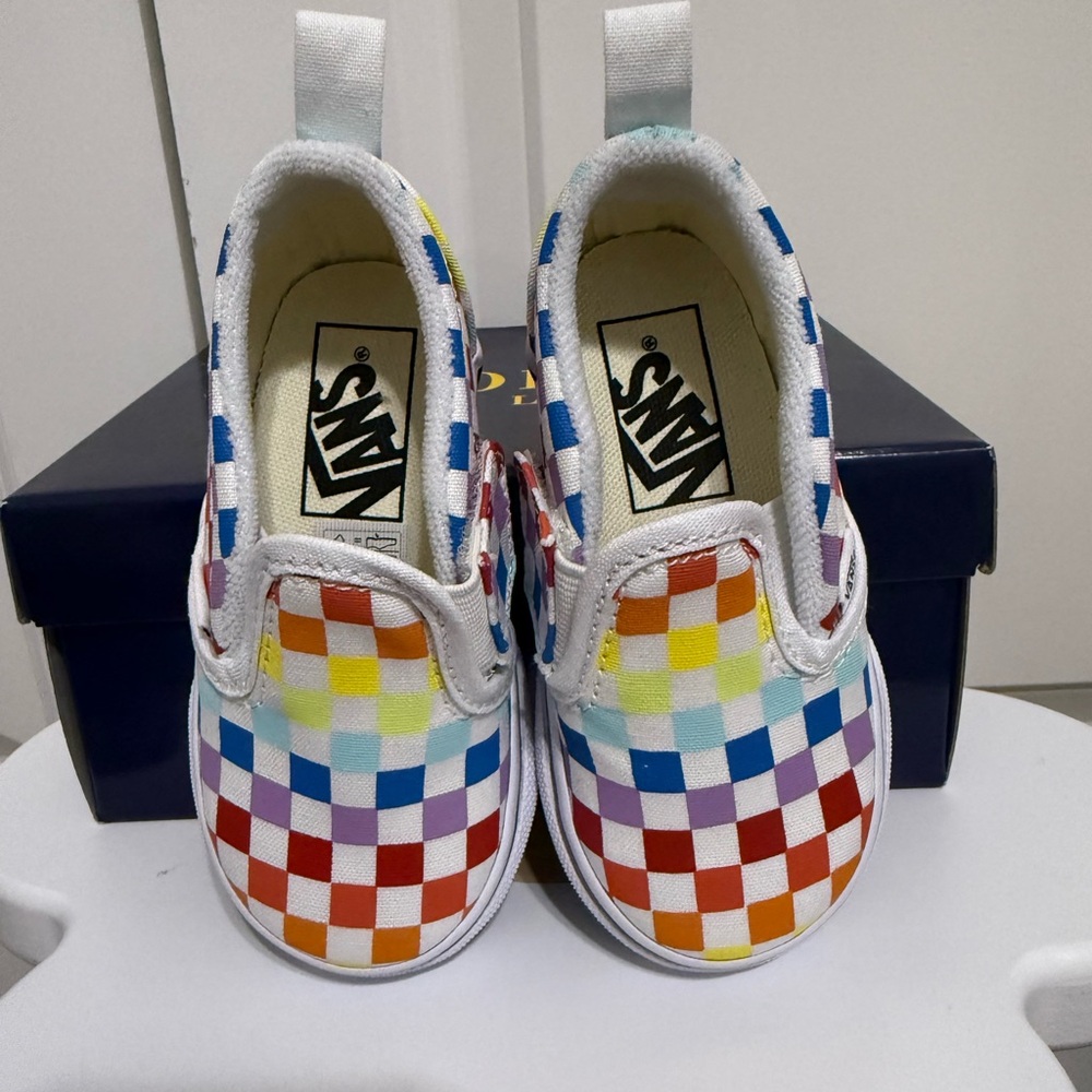 NEW! Vans Kids Colorful Checkered Slip-On Sneakers - Picture 2 of 7